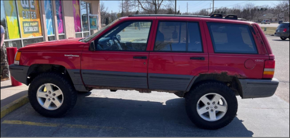 Jeep Grand Cherokee 1993 parked outside | Sanderson Auto Repair